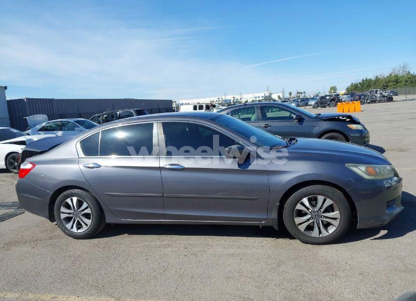Photo 13 of 2013 Honda Accord LX (VIN 1HGCR2F37DA085663)