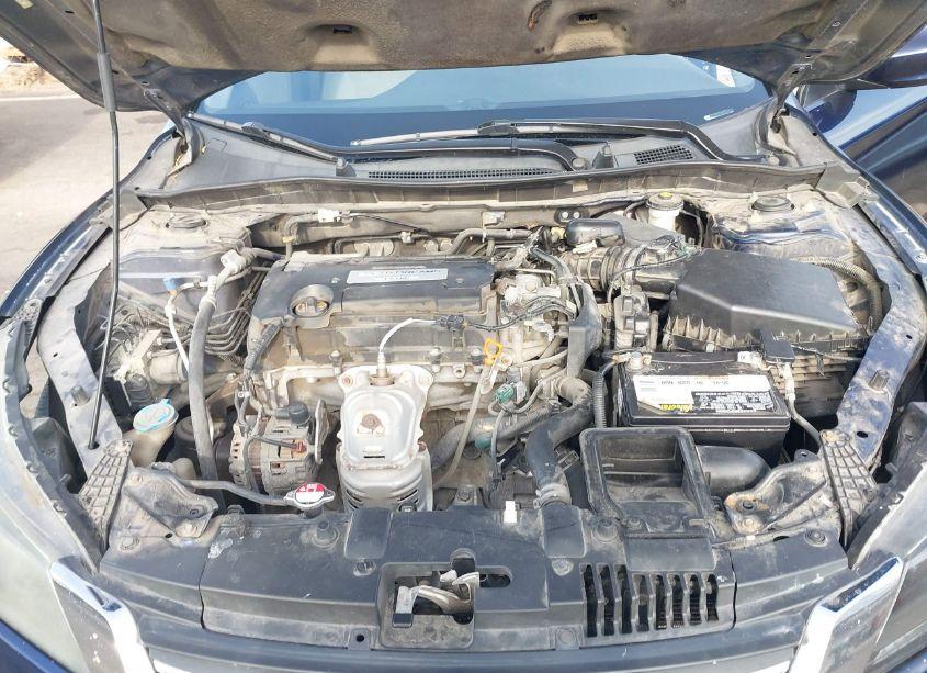 Photo 10 of 2013 Honda Accord LX (VIN 1HGCR2F37DA111680)