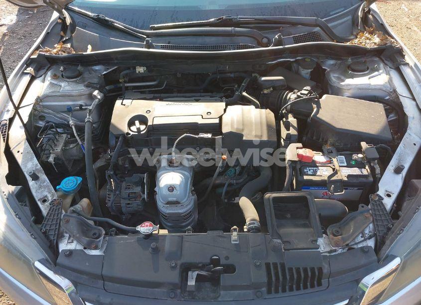 Photo 10 of 2013 Honda Accord LX (VIN 1HGCR2F37DA117513)