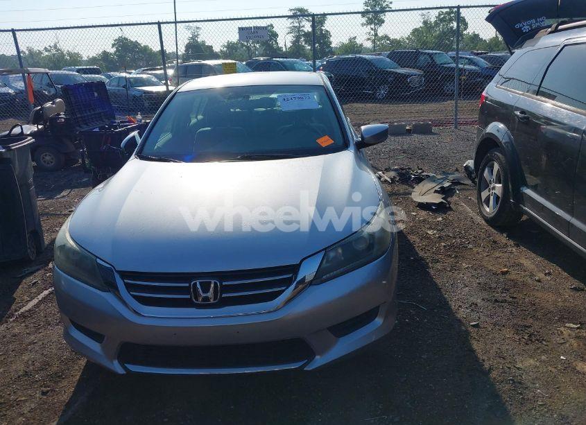 Photo 12 of 2013 Honda Accord LX (VIN 1HGCR2F37DA117513)
