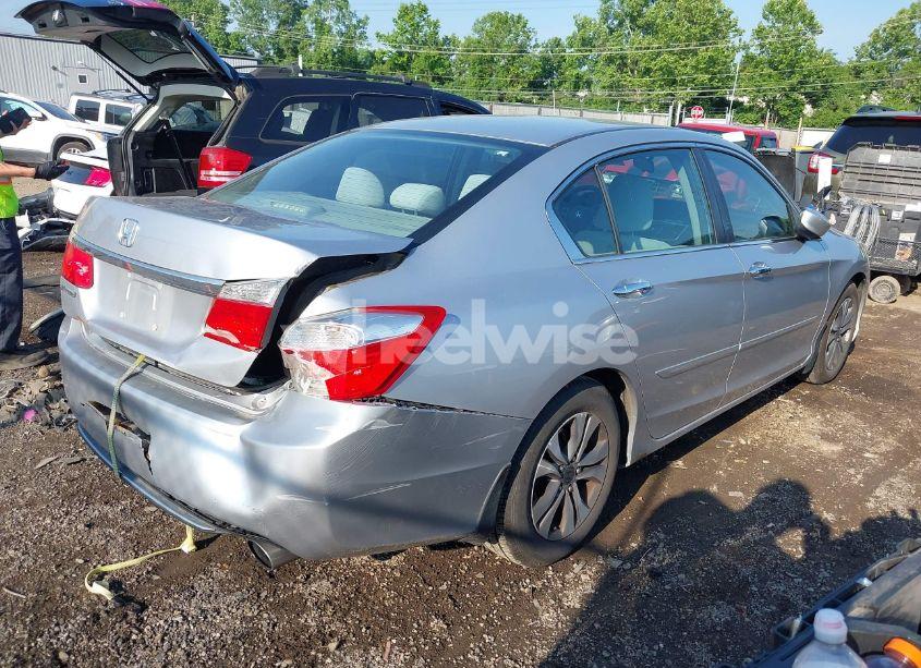 Photo 4 of 2013 Honda Accord LX (VIN 1HGCR2F37DA117513)