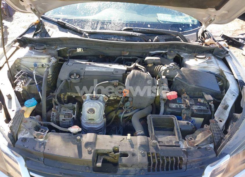 Photo 10 of 2013 Honda Accord LX (VIN 1HGCR2F37DA121724)