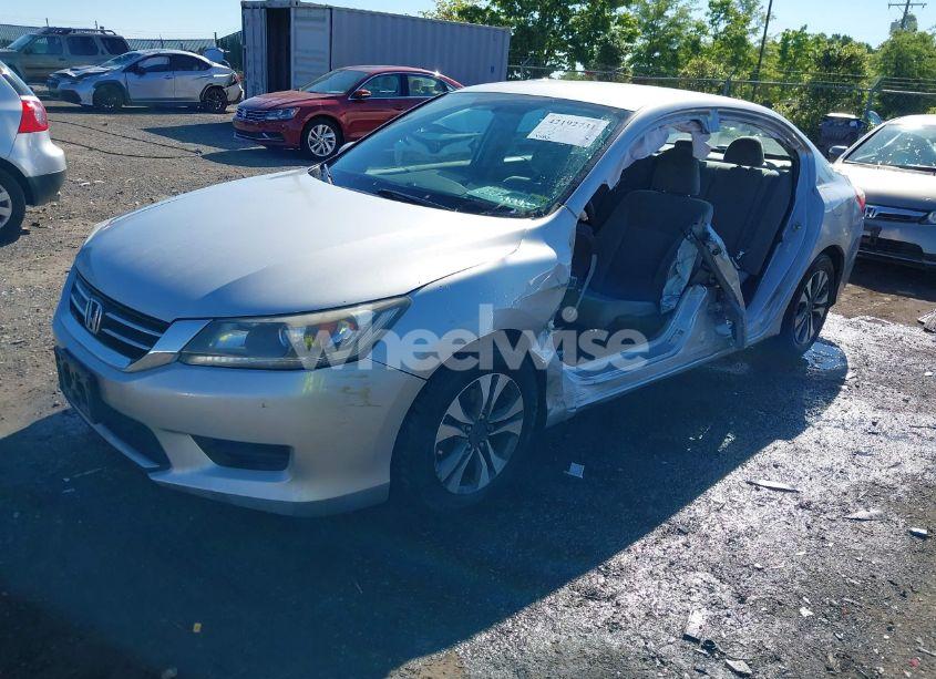 Photo 2 of 2013 Honda Accord LX (VIN 1HGCR2F37DA121724)