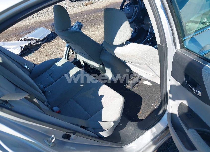 Photo 8 of 2013 Honda Accord LX (VIN 1HGCR2F37DA121724)