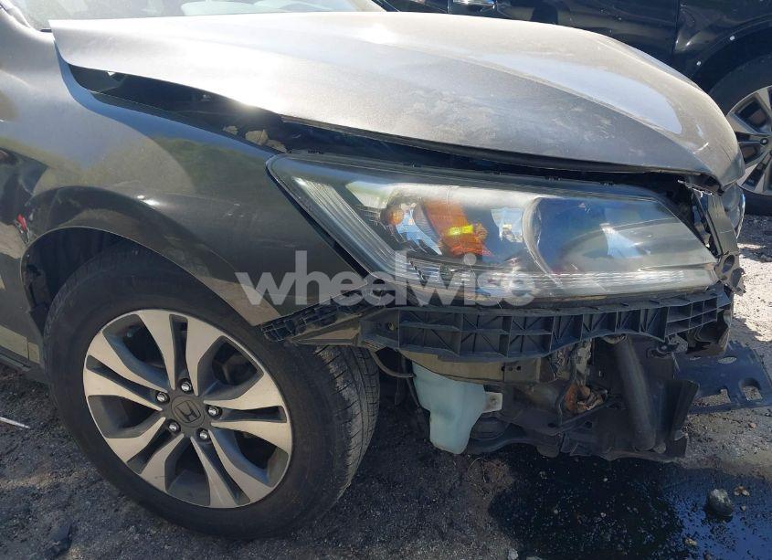 Photo 18 of 2013 Honda Accord LX (VIN 1HGCR2F37DA129919)