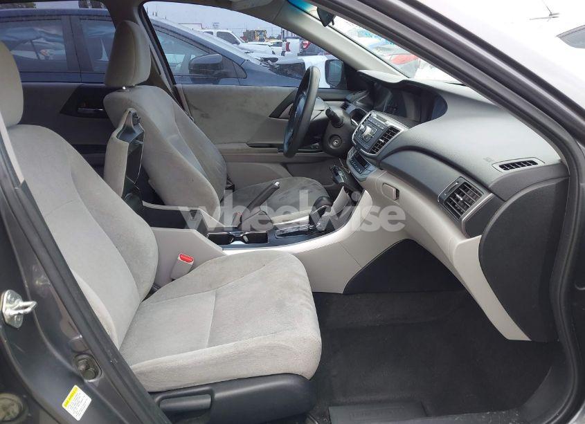 Photo 5 of 2013 Honda Accord LX (VIN 1HGCR2F37DA134277)