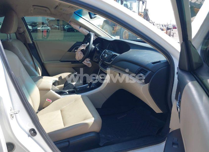 Photo 5 of 2013 Honda Accord LX (VIN 1HGCR2F37DA217319)