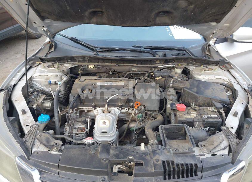 Photo 10 of 2014 Honda Accord LX (VIN 1HGCR2F37EA018949)