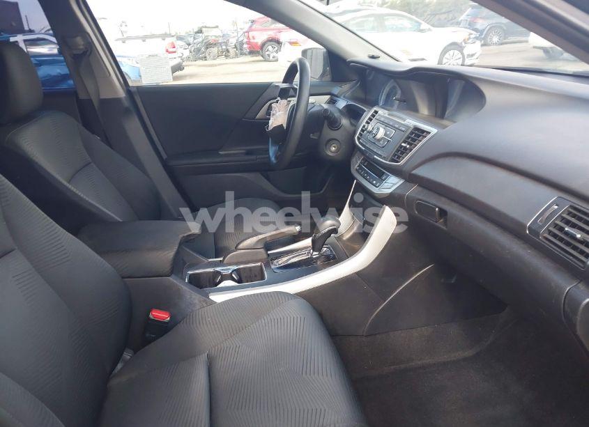 Photo 5 of 2014 Honda Accord LX (VIN 1HGCR2F37EA282317)