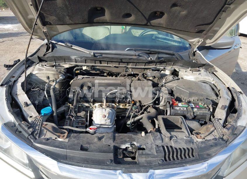 Photo 10 of 2015 Honda Accord LX (VIN 1HGCR2F37FA049815)