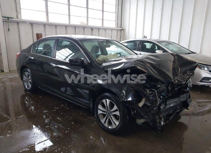 2015 Honda Accord LX (VIN 1HGCR2F37FA062337) main photo