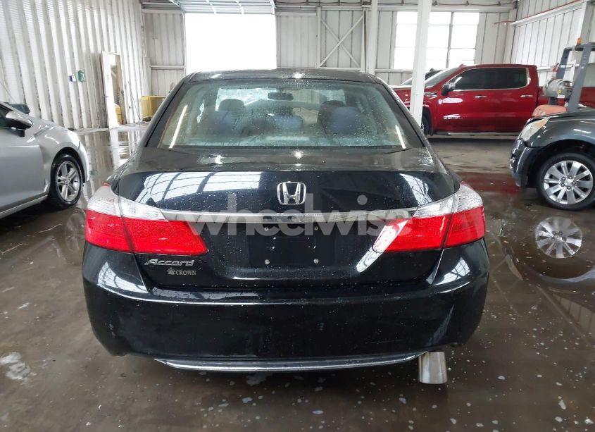 Photo 16 of 2015 Honda Accord LX (VIN 1HGCR2F37FA062337)