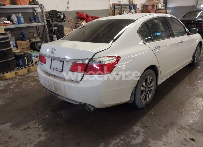 Photo 4 of 2015 Honda Accord LX (VIN 1HGCR2F37FA101167)