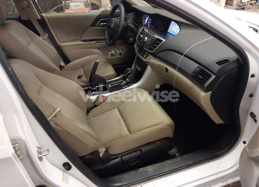 Photo 5 of 2015 Honda Accord LX (VIN 1HGCR2F37FA101167)