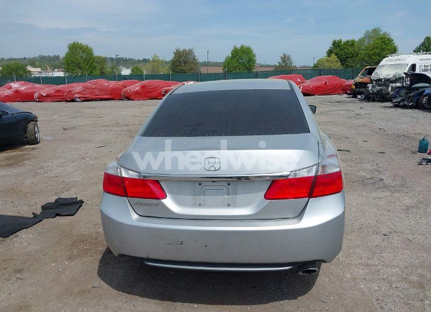 Photo 17 of 2015 Honda Accord LX (VIN 1HGCR2F37FA102366)