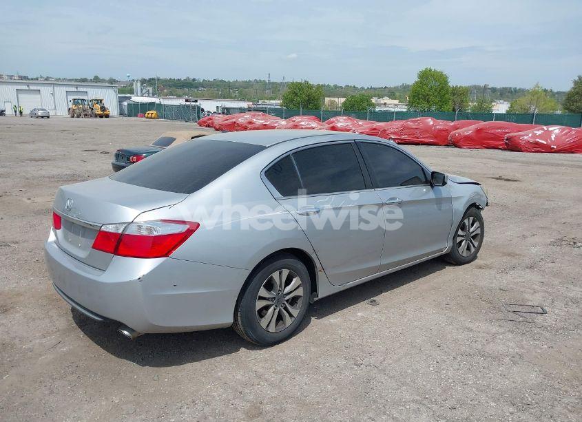 Photo 4 of 2015 Honda Accord LX (VIN 1HGCR2F37FA102366)