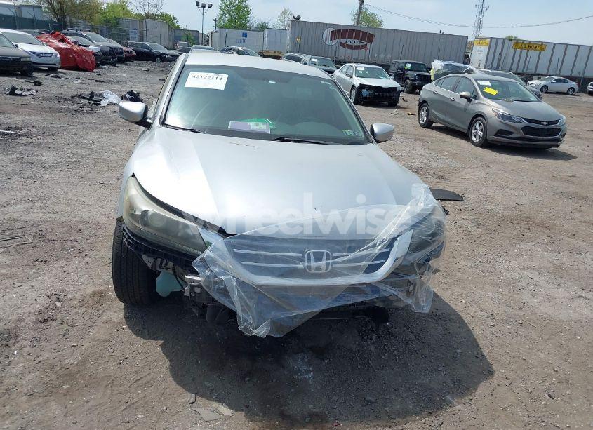 Photo 6 of 2015 Honda Accord LX (VIN 1HGCR2F37FA102366)