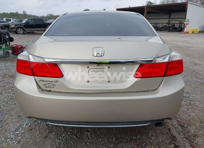Photo 17 of 2015 Honda Accord LX (VIN 1HGCR2F37FA109401)