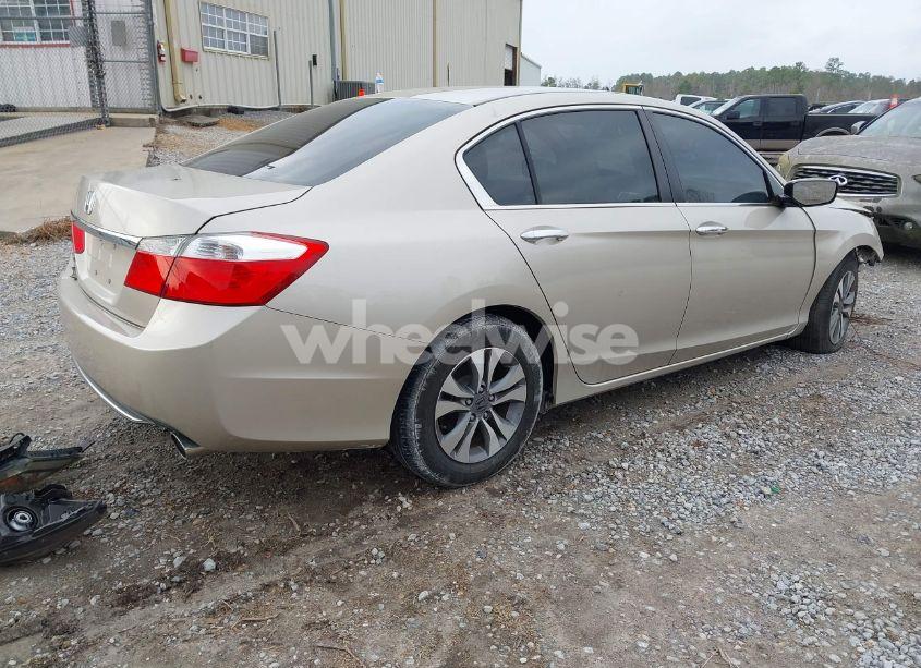 Photo 4 of 2015 Honda Accord LX (VIN 1HGCR2F37FA109401)