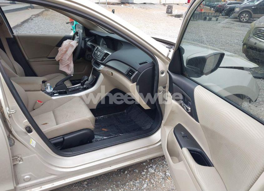 Photo 5 of 2015 Honda Accord LX (VIN 1HGCR2F37FA109401)