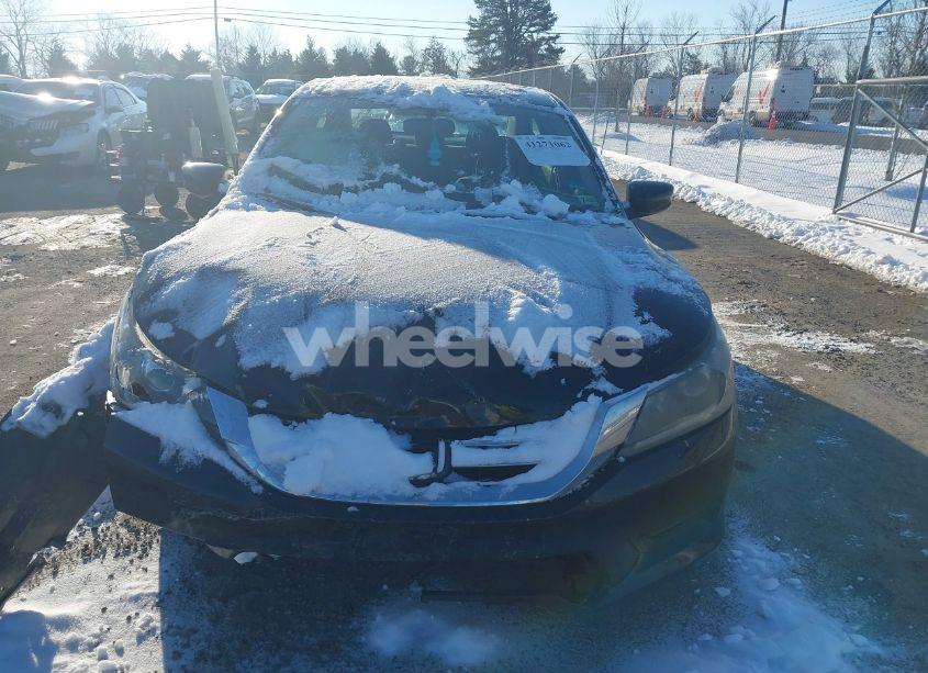 Photo 11 of 2015 Honda Accord LX (VIN 1HGCR2F37FA139272)