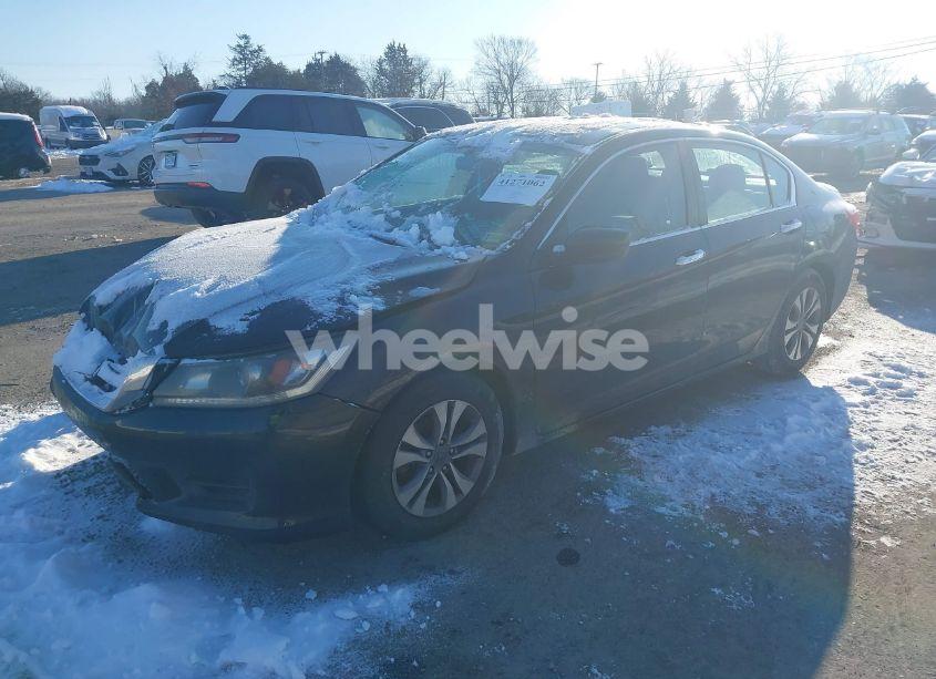 Photo 2 of 2015 Honda Accord LX (VIN 1HGCR2F37FA139272)