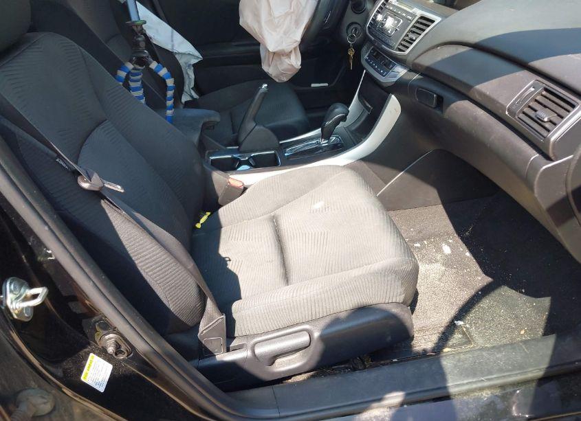 Photo 5 of 2015 Honda Accord LX (VIN 1HGCR2F37FA139322)