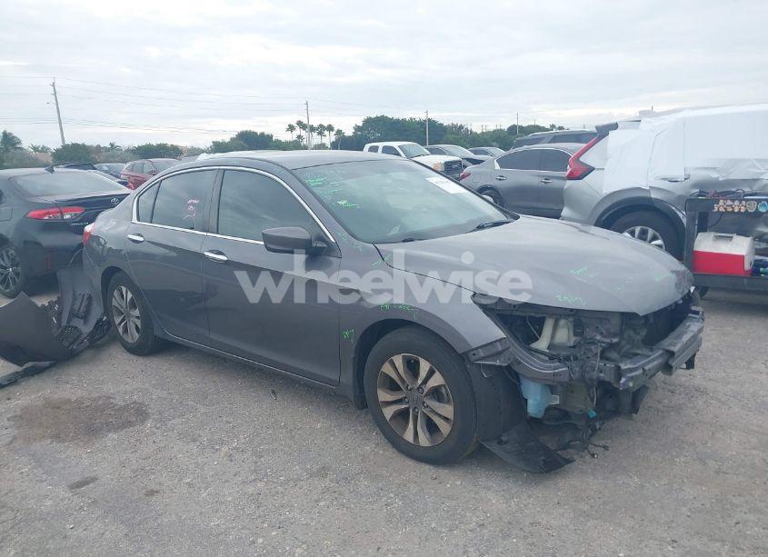 2015 Honda Accord LX (VIN 1HGCR2F37FA175513) main photo