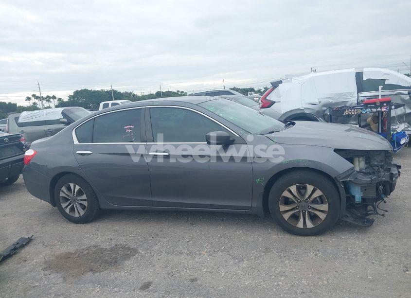 Photo 14 of 2015 Honda Accord LX (VIN 1HGCR2F37FA175513)