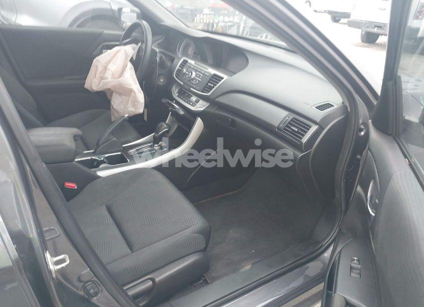 Photo 5 of 2015 Honda Accord LX (VIN 1HGCR2F37FA175513)