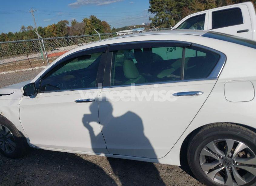 Photo 14 of 2015 Honda Accord LX (VIN 1HGCR2F37FA184406)