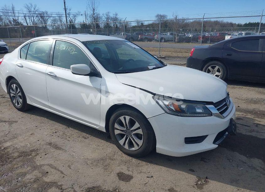 2015 Honda Accord LX (VIN 1HGCR2F37FA189024) main photo