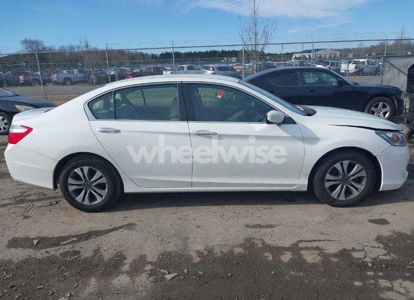 Photo 13 of 2015 Honda Accord LX (VIN 1HGCR2F37FA189024)