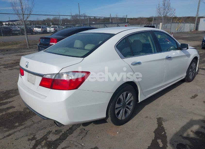 Photo 4 of 2015 Honda Accord LX (VIN 1HGCR2F37FA189024)