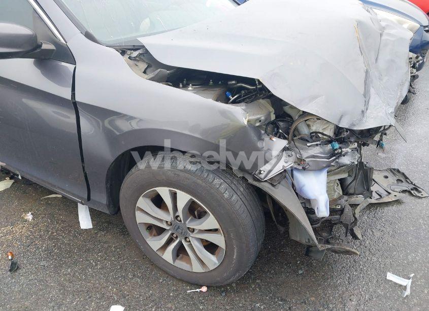 Photo 18 of 2015 Honda Accord LX (VIN 1HGCR2F37FA189458)