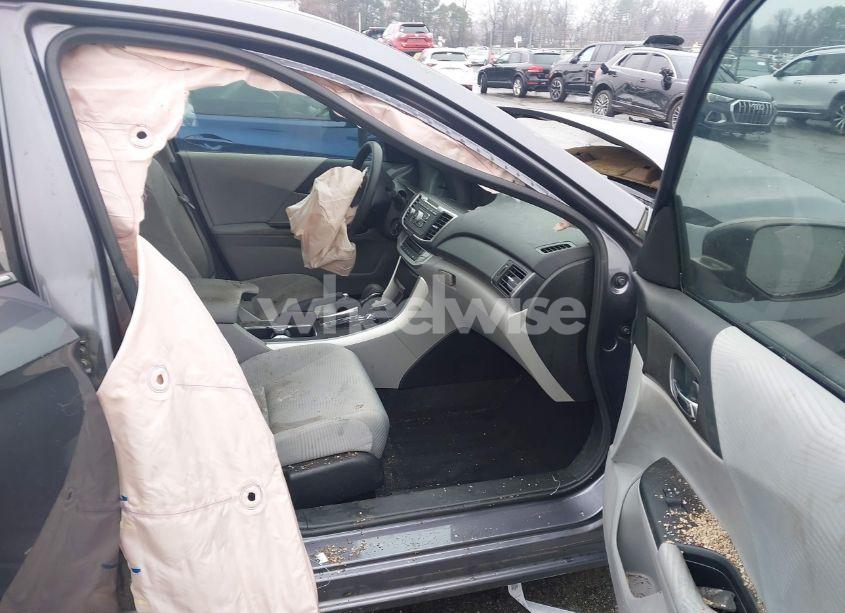 Photo 5 of 2015 Honda Accord LX (VIN 1HGCR2F37FA189458)