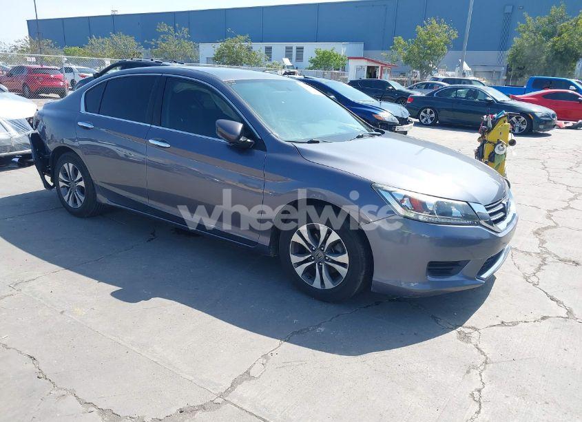 2015 Honda Accord LX (VIN 1HGCR2F37FA196359) main photo