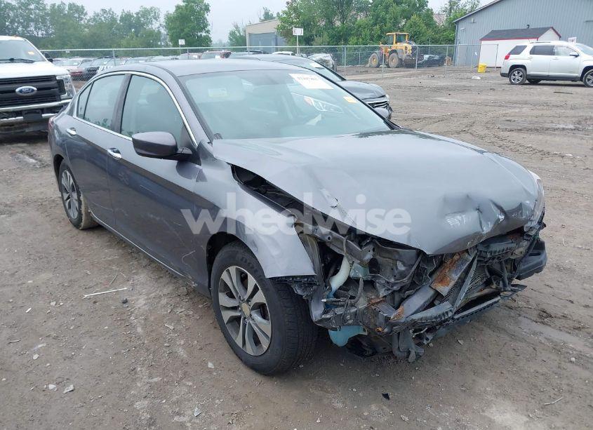 2015 Honda Accord LX (VIN 1HGCR2F37FA200720) main photo