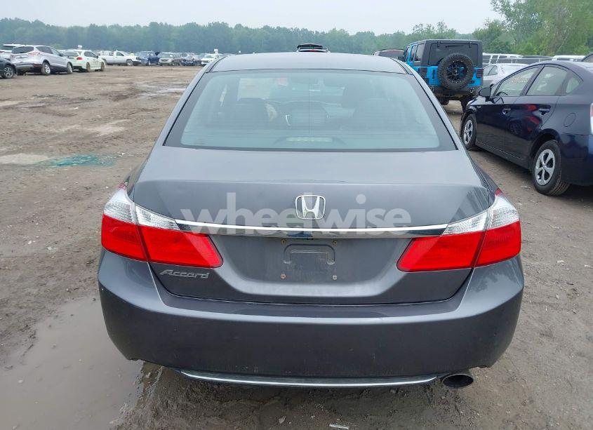 Photo 16 of 2015 Honda Accord LX (VIN 1HGCR2F37FA200720)