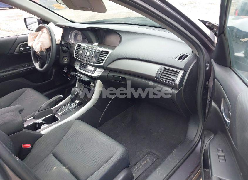 Photo 5 of 2015 Honda Accord LX (VIN 1HGCR2F37FA200720)