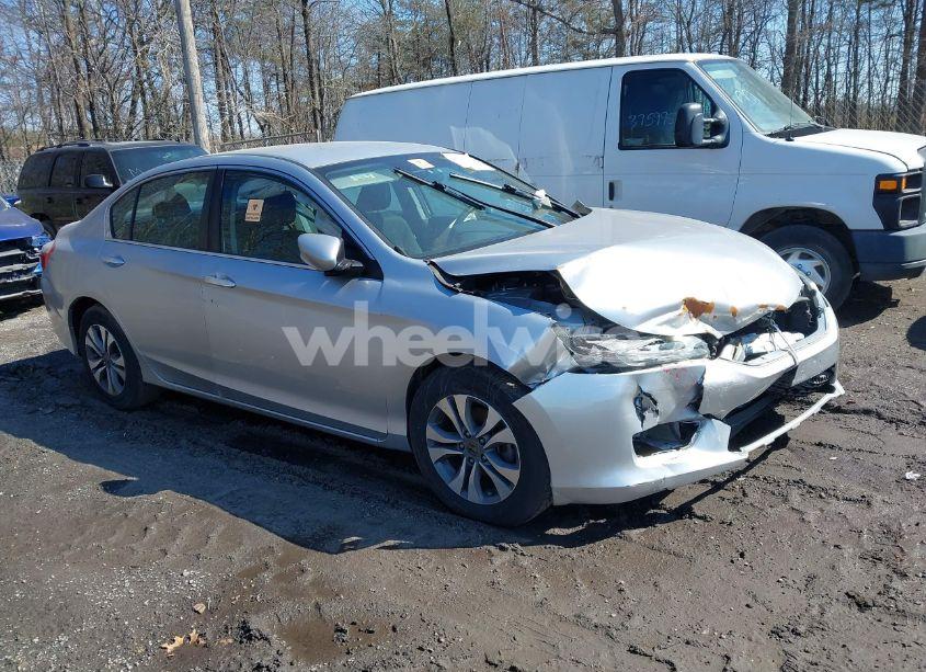 2015 Honda Accord LX (VIN 1HGCR2F37FA203200) main photo