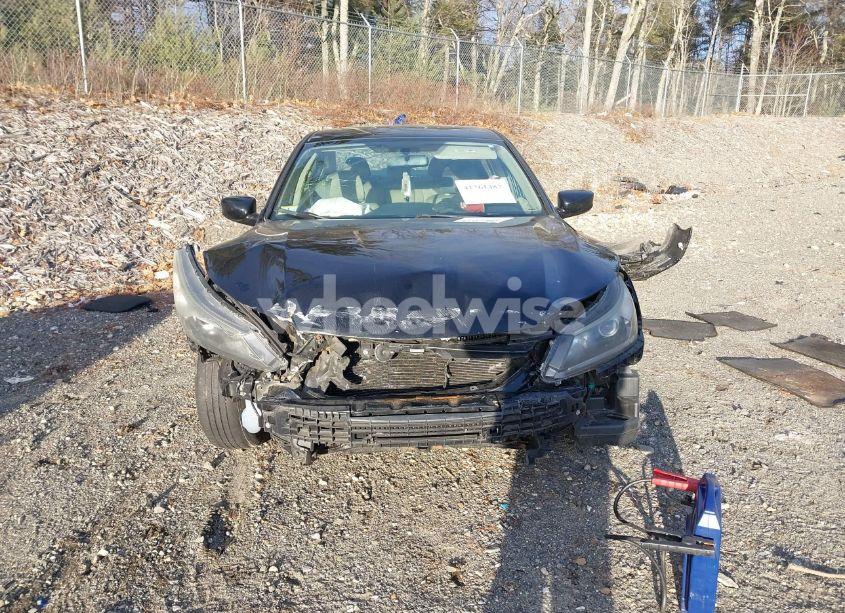 Photo 13 of 2015 Honda Accord LX (VIN 1HGCR2F37FA225424)