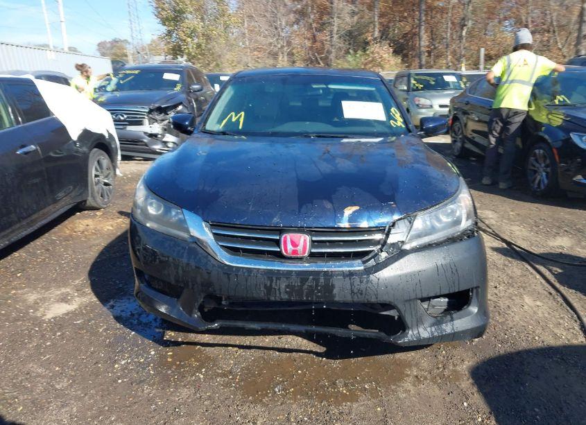 Photo 12 of 2015 Honda Accord LX (VIN 1HGCR2F37FA228954)