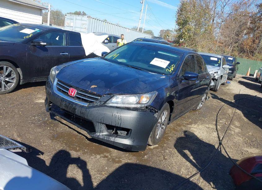 Photo 2 of 2015 Honda Accord LX (VIN 1HGCR2F37FA228954)