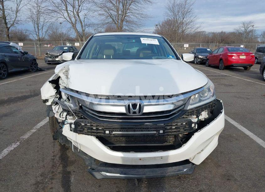 Photo 12 of 2016 Honda Accord LX (VIN 1HGCR2F37GA000079)