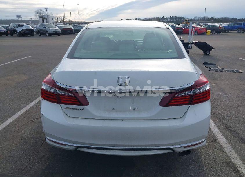 Photo 16 of 2016 Honda Accord LX (VIN 1HGCR2F37GA000079)