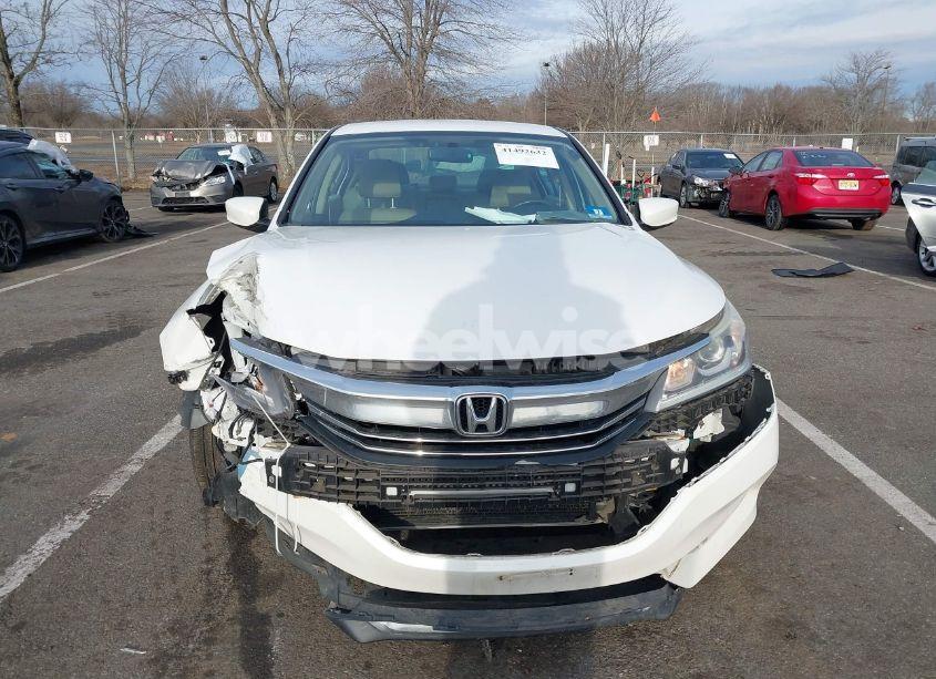 Photo 6 of 2016 Honda Accord LX (VIN 1HGCR2F37GA000079)