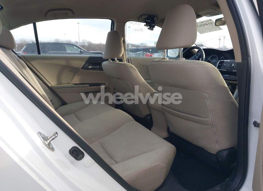 Photo 8 of 2016 Honda Accord LX (VIN 1HGCR2F37GA000079)