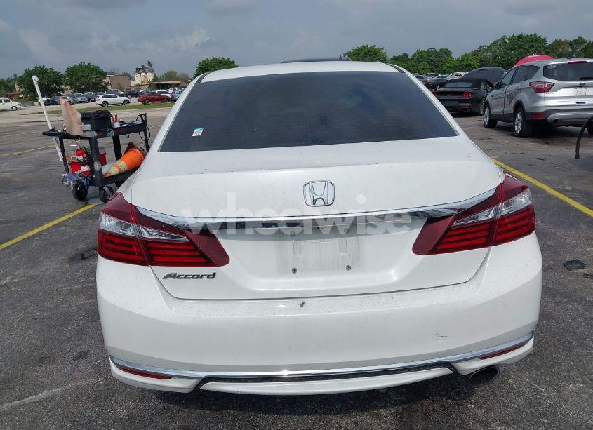 Photo 15 of 2016 Honda Accord LX (VIN 1HGCR2F37GA055373)