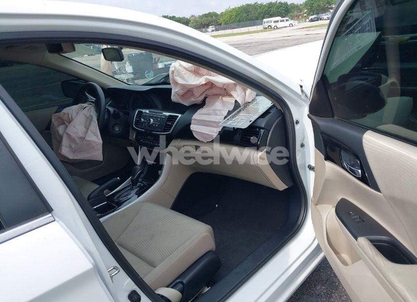 Photo 5 of 2016 Honda Accord LX (VIN 1HGCR2F37GA055373)